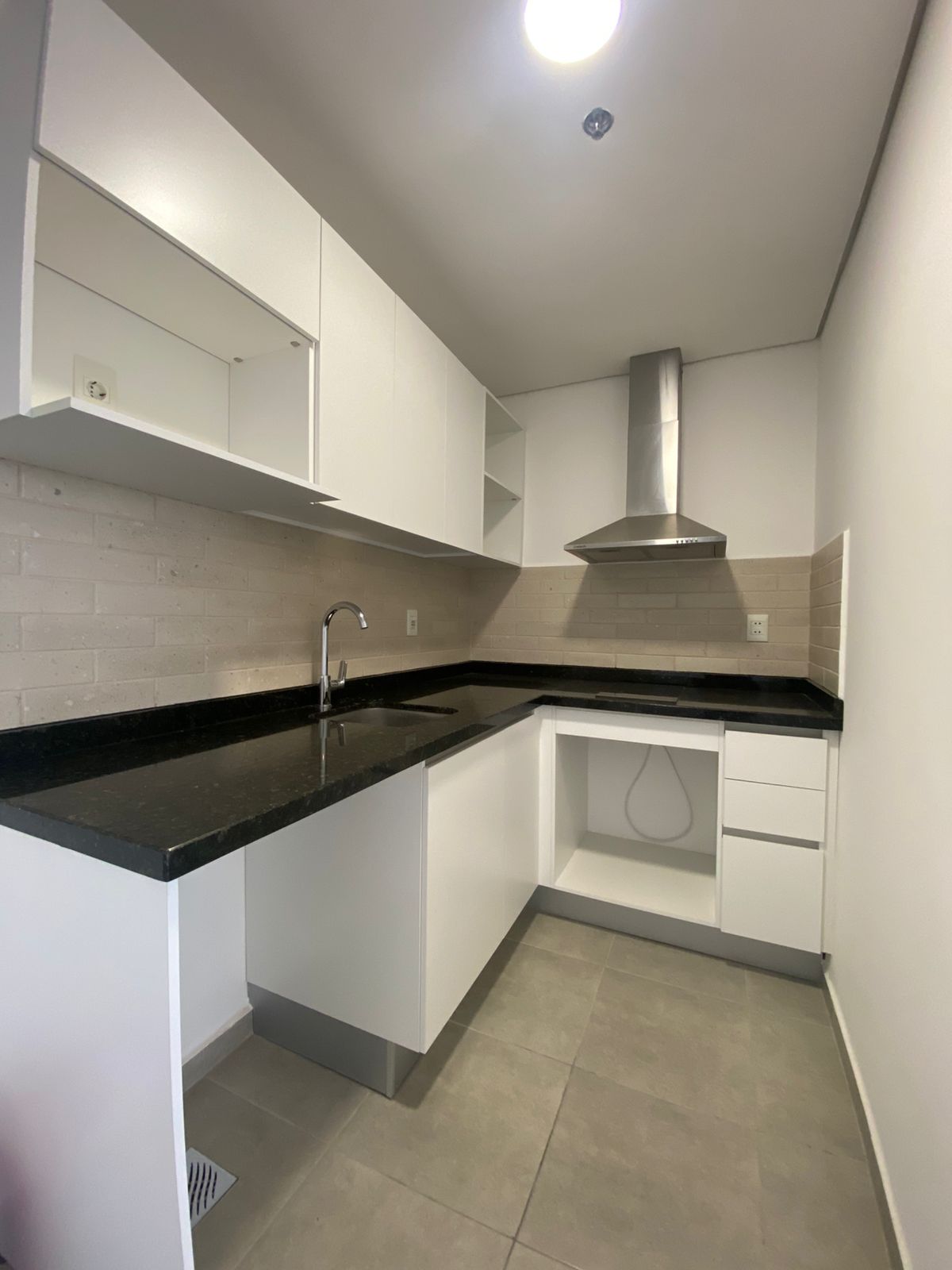 Apartamento de 1 Dormitorio en Alquiler sobre la Costanera de Encarnación 2