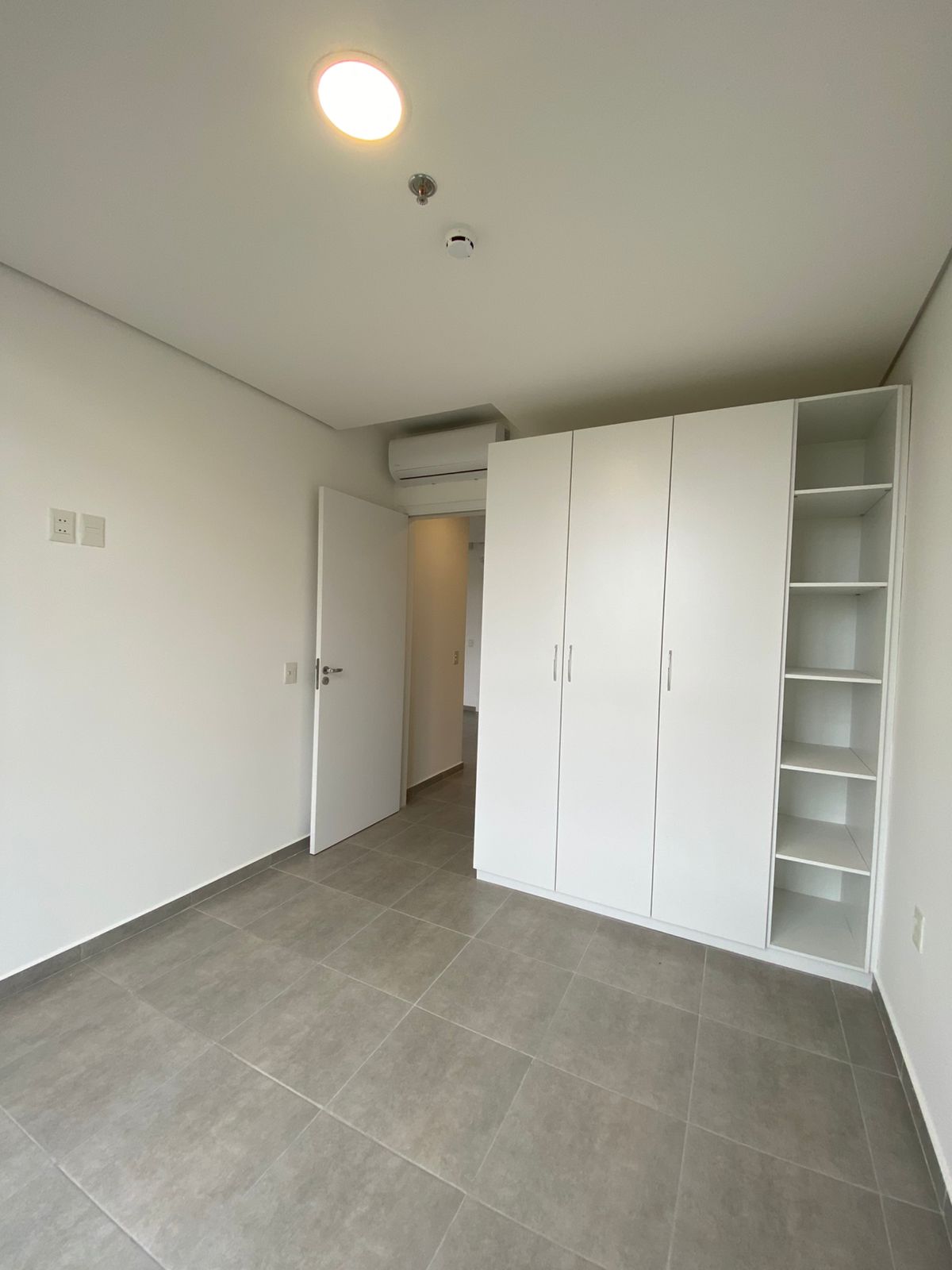 Apartamento de 1 Dormitorio en Alquiler sobre la Costanera de Encarnación 5