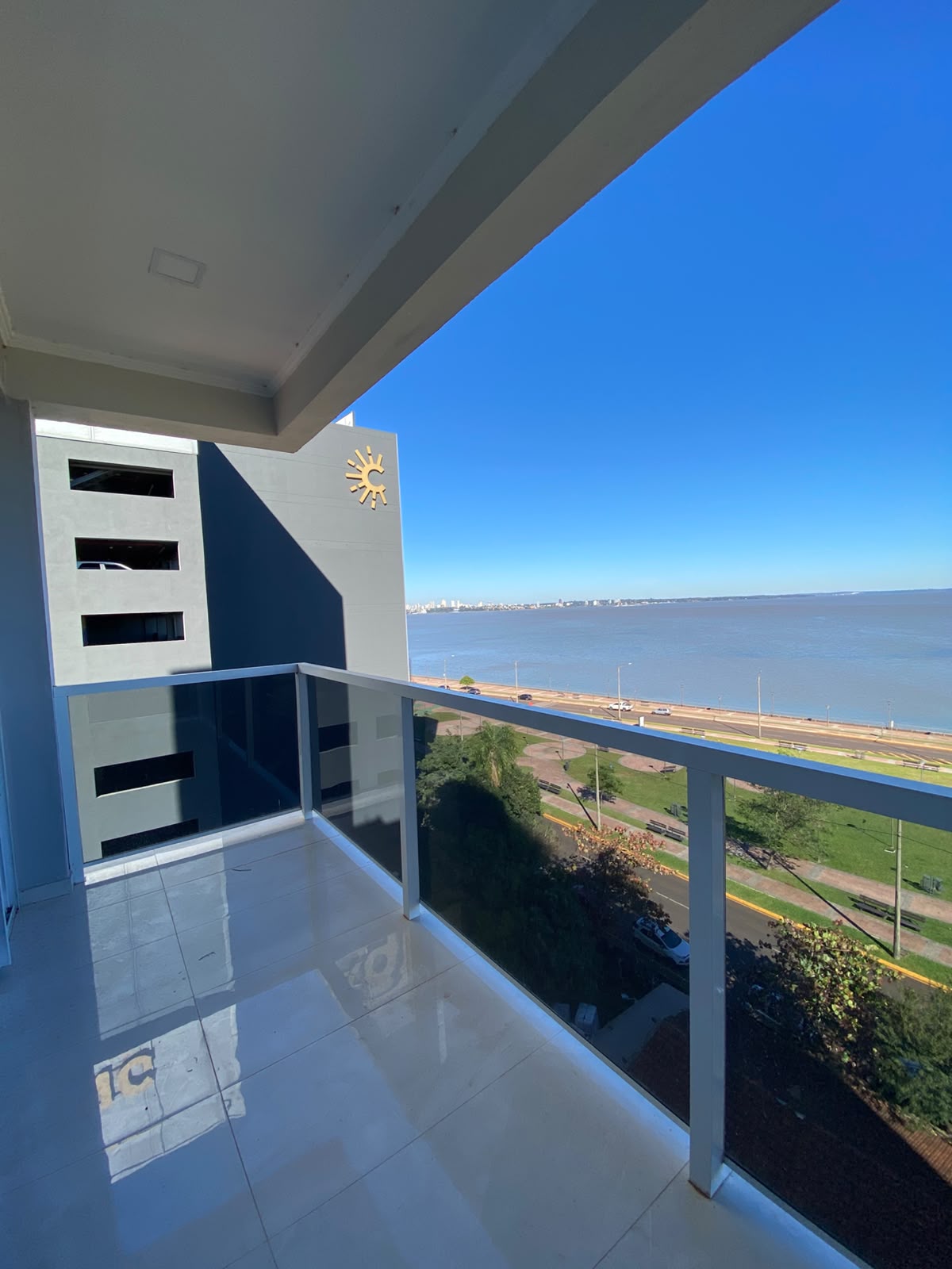 VENDE | Departamento de 1 Habitación en Zona Costanera – Encarnación — Departamento en Encarnación, Castanera