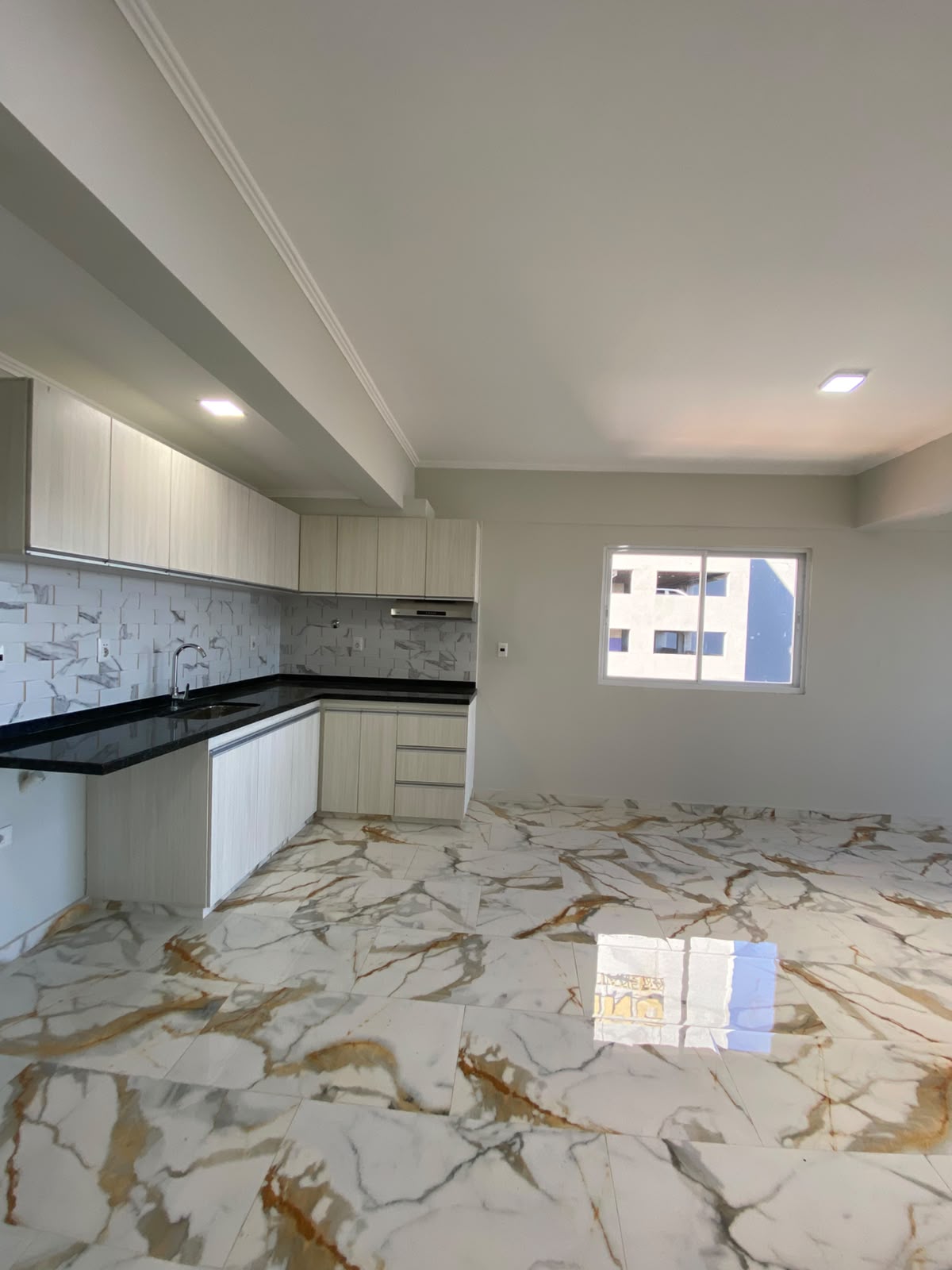 VENDE | Departamento de 1 Habitación en Zona Costanera – Encarnación 3