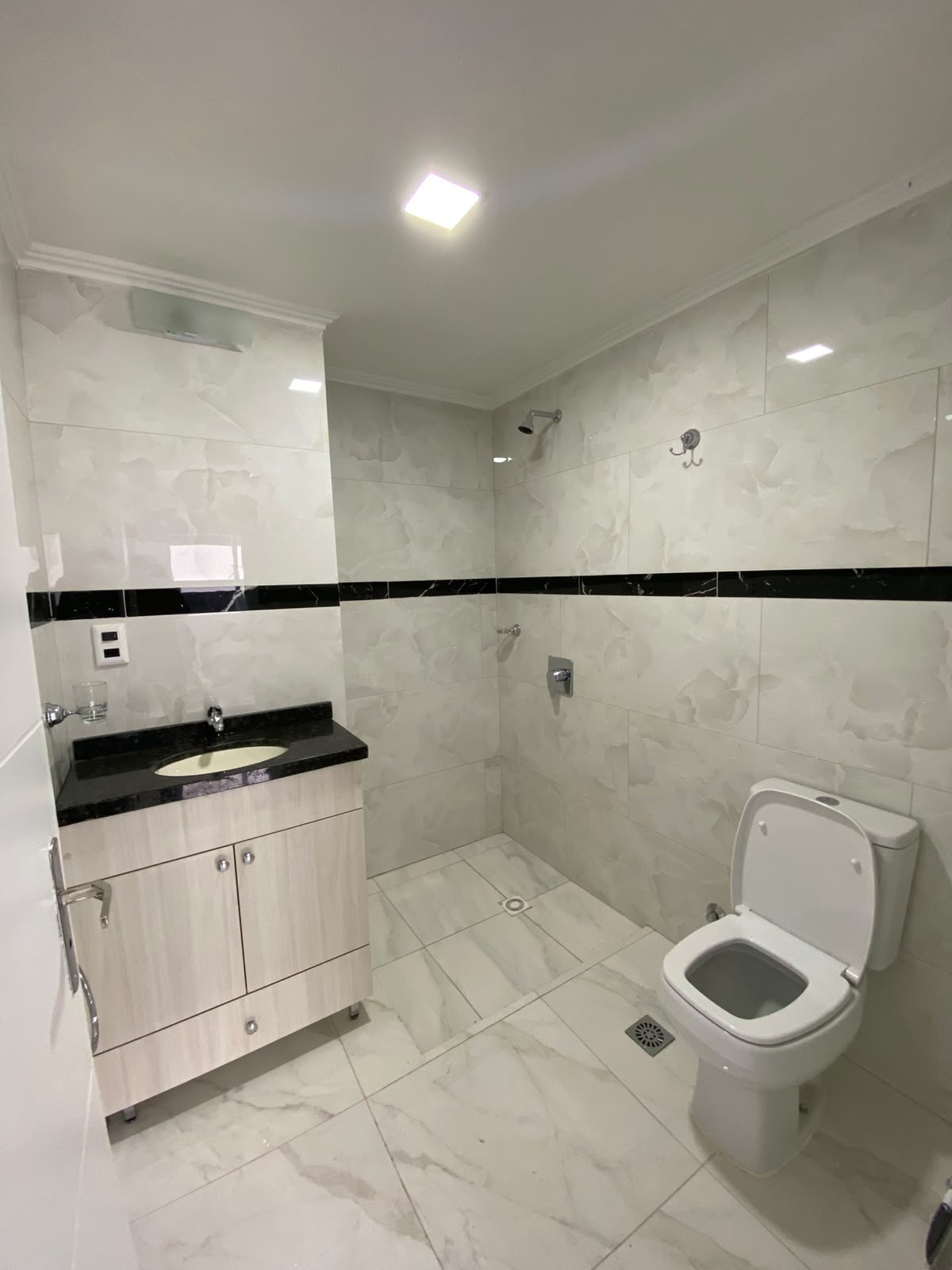 VENDE | Departamento de 1 Habitación en Zona Costanera – Encarnación 5