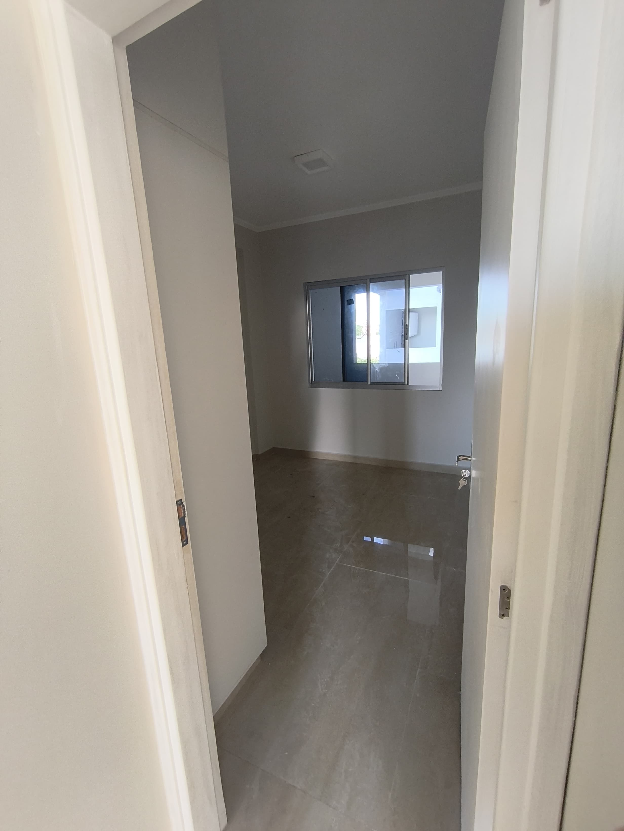 VENDE | Departamento de 2 Dormitorios con Vista al Río – Encarnación 5